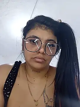 luxuryluna live cam on StripChat