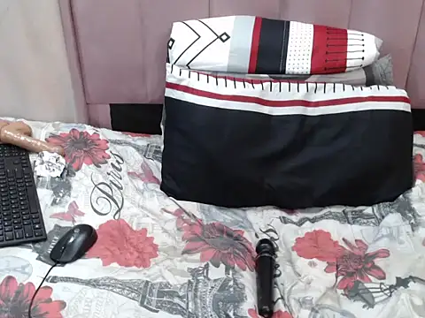 HornyChocoX webcam