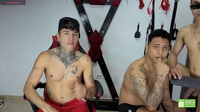 EliteBoysLive live sex cam