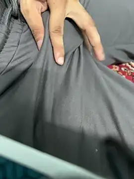 muteboy_ webcam