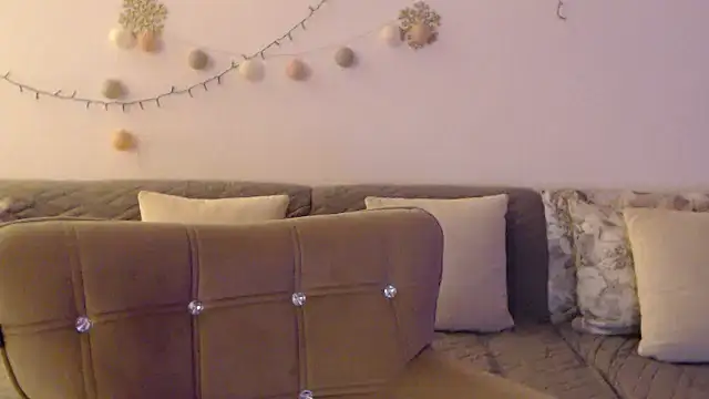 yourfantasygiuly - YourfantasyGiuly's free webcam - UK Sex Cams