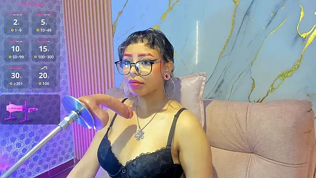 Willow_Levine webcam