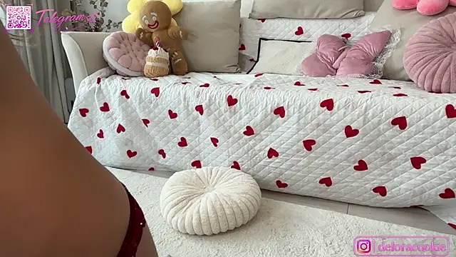 delorathecookiee webcam