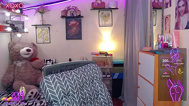 izabella_moore webcam