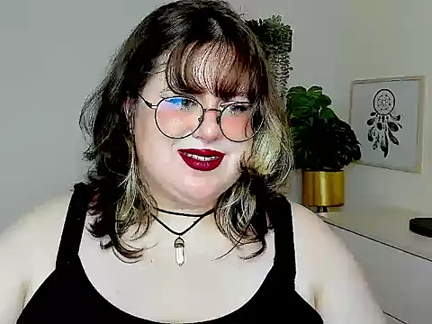 OpheliaLush live sex cam