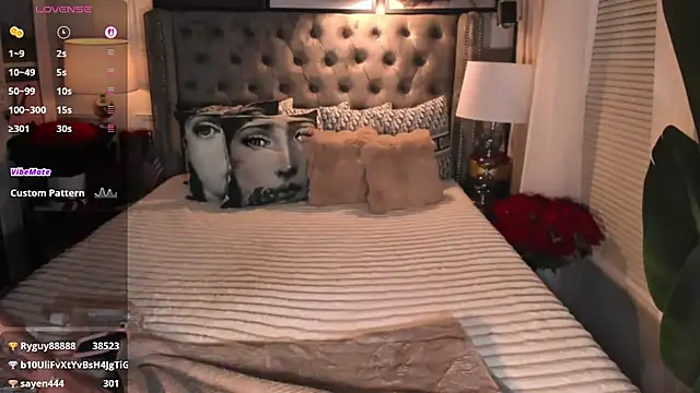ParisianDoll webcam