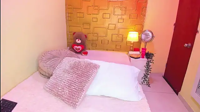 Julia_Haye webcam