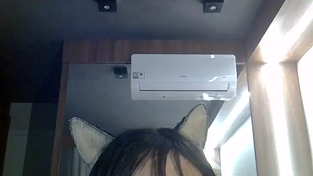 SkinnyKitten webcam