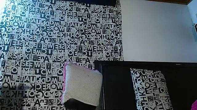 DULCE_ZOE live cam on StripChat