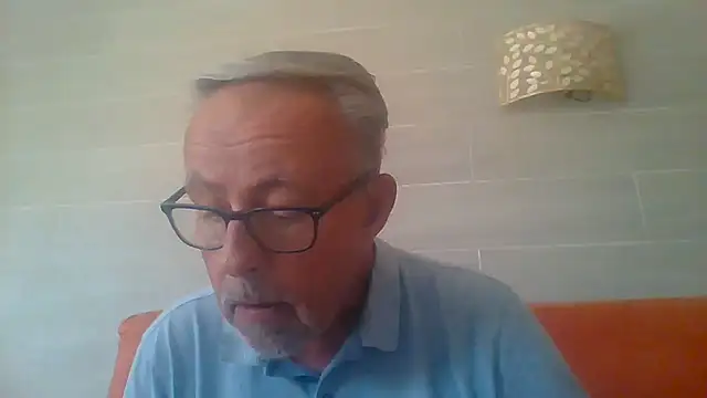 tuggy59 live cam on StripChat