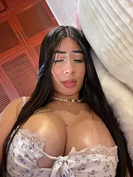 _MadiLee_ webcam