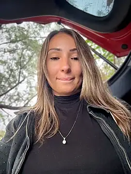 Wonder_Kari webcam