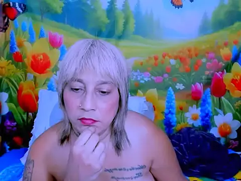 indianroxy live cam on StripChat