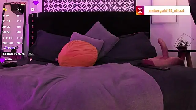 Amber_gold_ webcam