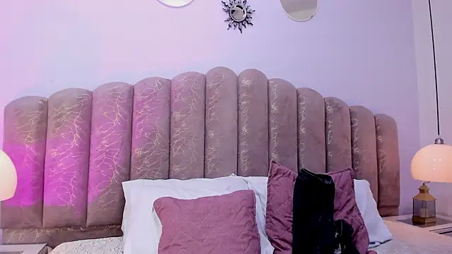 Modella: channel_sofia