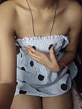 Lusty-Dishuu live cam on StripChat