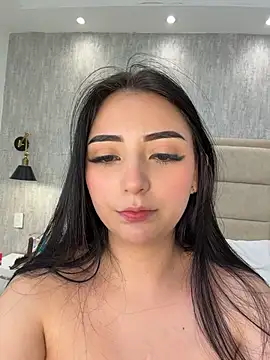 LilithHarperr_ webcam
