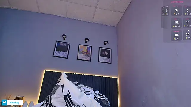 Leo_Savage_ webcam