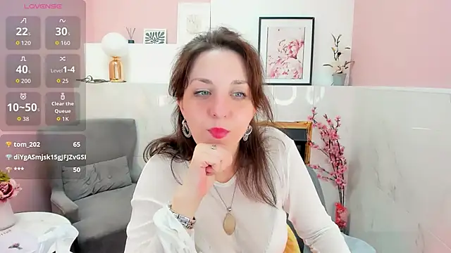 MargaretFatal live cam on StripChat