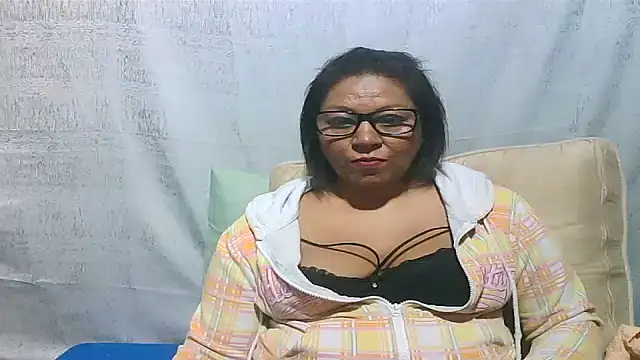 IndianSexyMilf69