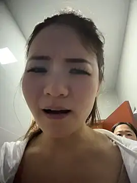 xiaoxiaocheng678 live cam on StripChat