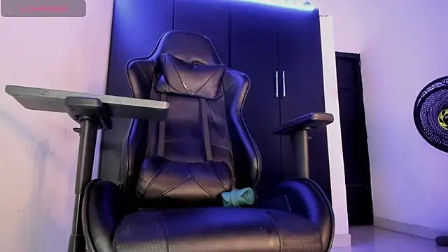Liam_Mateo webcam