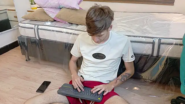 Max_saenz Live Webcam on Stripchat