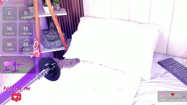 SandraMilerr live cam on StripChat
