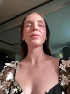 kevin_hotgirls