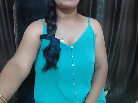 Kudi_Kiyara webcam
