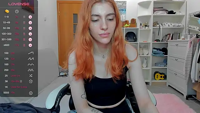 _Nicole_dance webcam