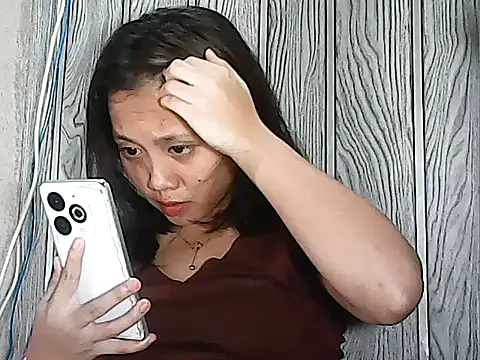 Yours_AsianPinayGirl18 webcam