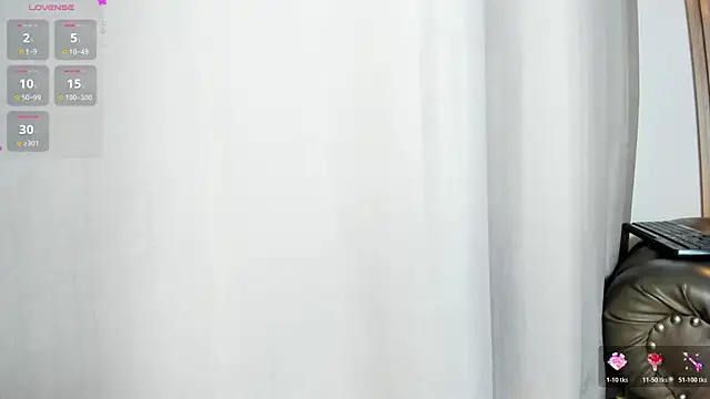 lili_starxoxo webcam
