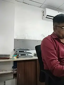 Desi_Lodo_Gujju_Boy live cam on StripChat