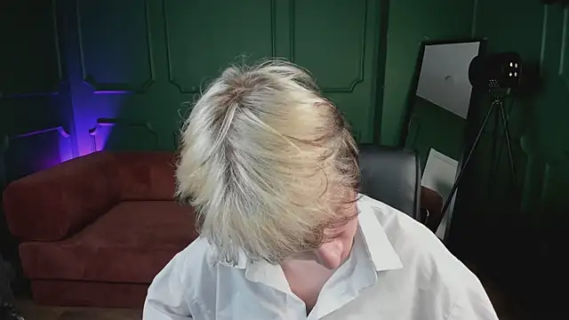 senpai_sins - Senpai_Sins's free webcam - UK Sex Cams