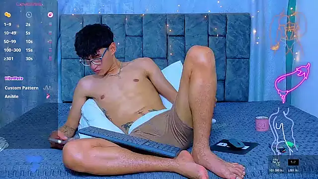 NicolasTorrez live sex cam