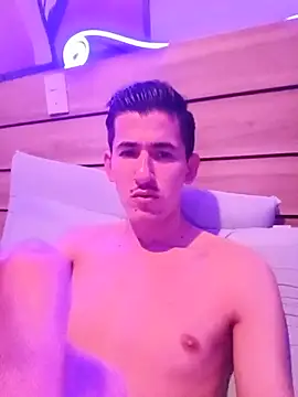 cheekyboyx webcam