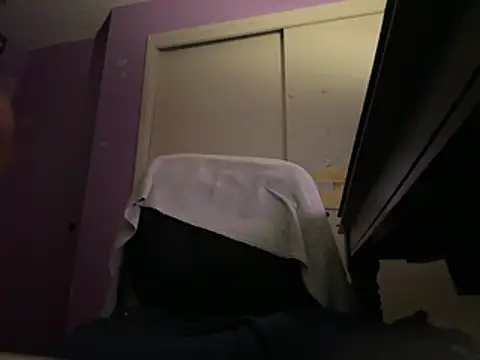 ajfuckinbusts live cam on StripChat