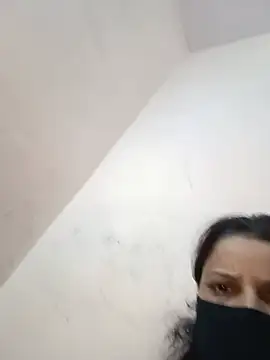 kiran-baby live cam on StripChat