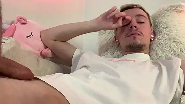 Jeremy1Scott live cam on StripChat