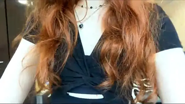 BuzzingRaid live cam on StripChat