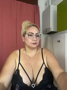 x_elena_x live cam on StripChat