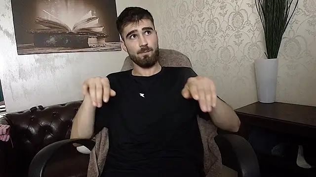 KyloEast Live Webcam on Stripchat