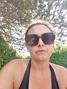 Hot_Milf_Denise webcam