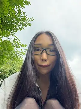 trytomakememoam webcam