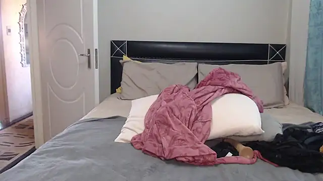 Rosehipsx76 webcam