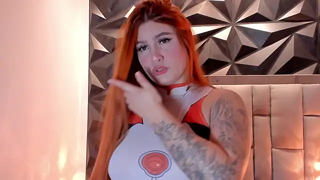 megan_whitee__ webcam