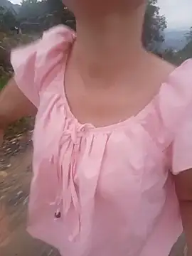 Linda-yiyi webcam