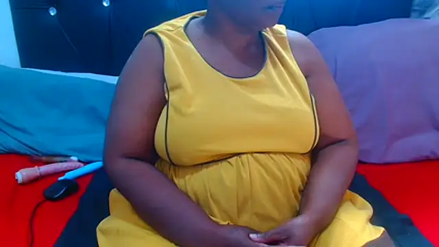 AfricanBigAssxx98 webcam
