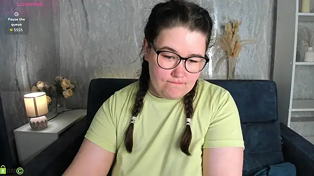 Miss_Triss webcam